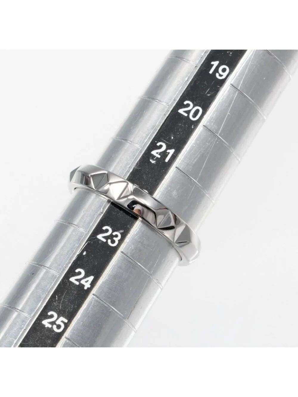 Tiffany & Co True Band Platinum Ring